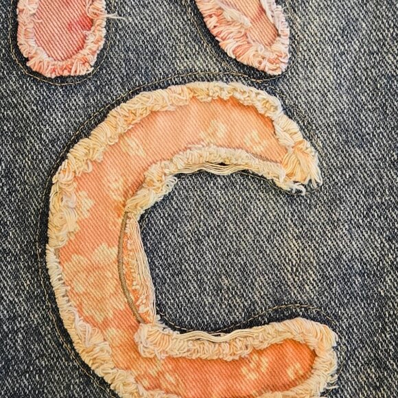 Peace Patchwork Cuffed Jeans size Large - Picture 9 of 9